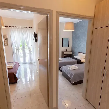 Apartment Mama's House Luxury Flogita