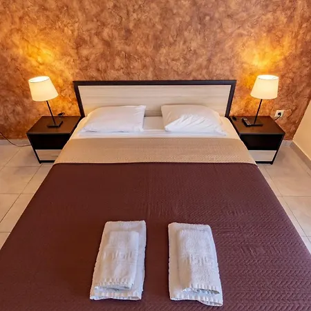Apartment Mama's House Luxury Flogita